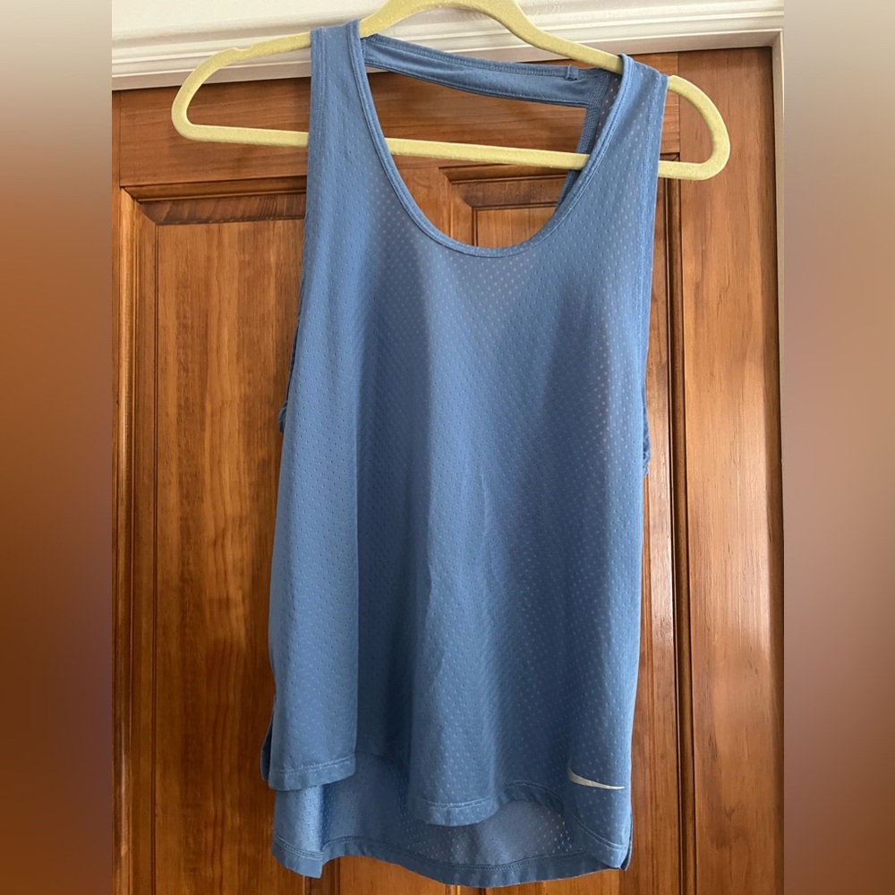 Nike tank